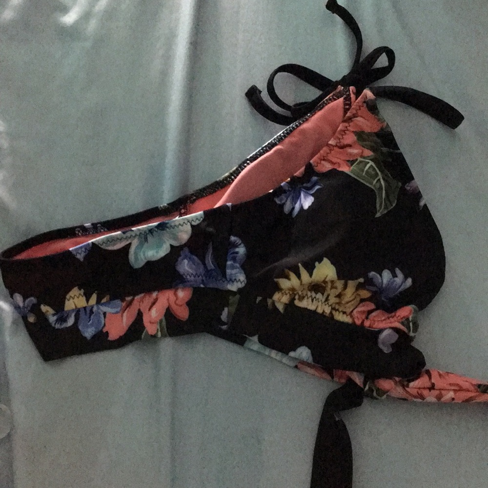 Bikini top - Picture 3 of 3
